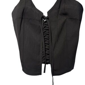 NWT 💫Gorgeous Black Lace-Up Women's Crop Top
